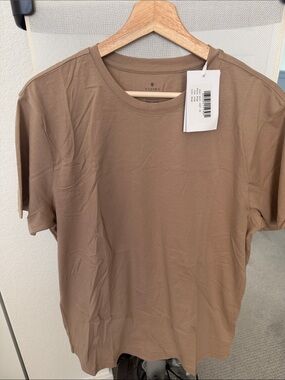 Vitra Men's Short Sleeve Crew Neck Tee in Taupe Brown